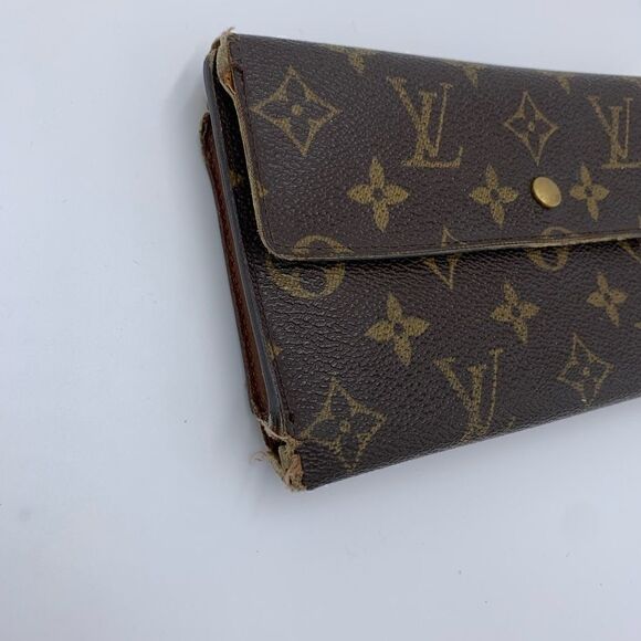 💥AUTHENTIC💥 Louis Vuitton Monogram Sarah Wallet - Picture 3 of 10